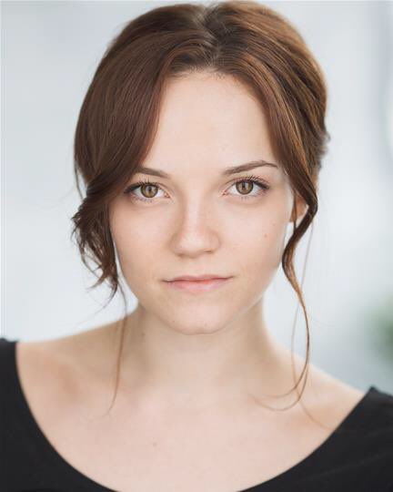 BazBam's tweet photo. Breaking: ⁦@MountviewLDN⁩ graduate ⁦@lucyanderson095⁩  will play Zoe Murphy in ⁦@DEHWestEnd⁩ . “oh, don’t the tears just pour?” ⁦@benjpasek⁩ ⁦@heyitsjustin⁩ https://t.co/Pc5T3GGXh2
