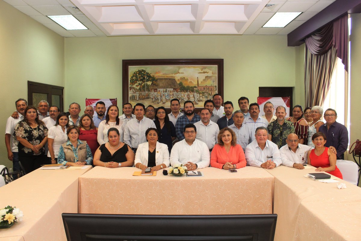 IEEA_CAMPECHE's tweet photo. #Campeche ✅📊 Clausura del Primer Encuentro Peninsular de Institutos Estatales de Educación para Adultos. #IEEAS
Gracias a los participantes de los estados de Yucatán, Campeche y Quintana Roo. 📚🇲🇽
#JuntosEsMásFácil ✨
#EducaciónParaTodos ✨ https://t.co/1zvaqfrpQ9