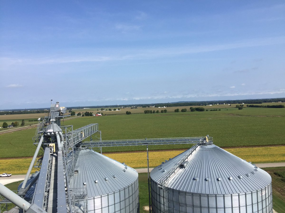 TomFarms's tweet photo. #TodayAtTomFarms. We welcomed #ExtensionAgents from around the US during their National Conference. Some of them even climbed to the top of the bin at #CereServ. Always a pleasure showing our operation to others. A special thank you to the Kosciusko Cattleman for providing lunch! https://t.co/JKfcqbxN3B