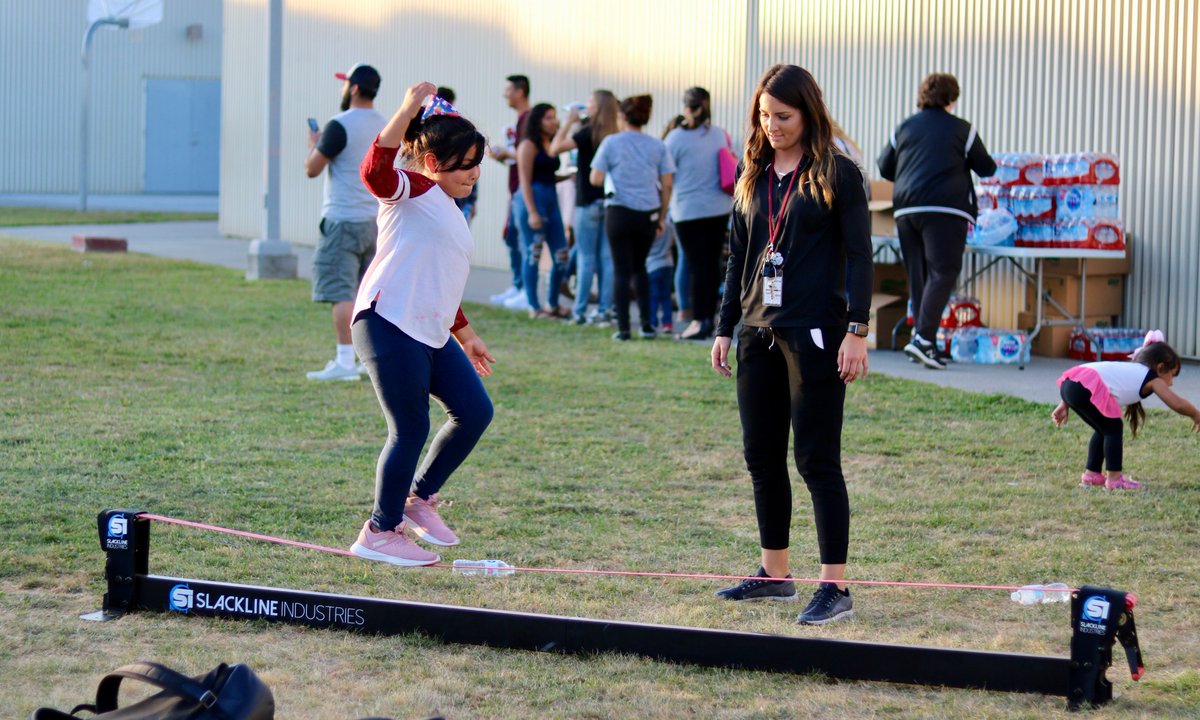 THEGSD200's tweet photo. Thank you to all the families who came out for last night's Fall Fling at GHS!
Those who attended got to see both the Mariachi & Pep bands perform, got dinner and had a chance to meet our teachers & see some of the amazing things are students are doing. #GSDProud #GreyhoundProud https://t.co/dFitTIoj2j