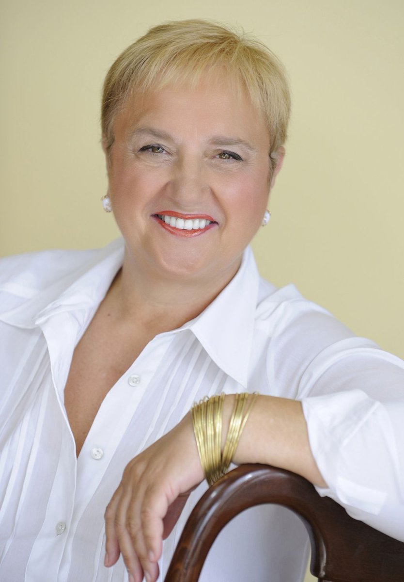 Don’t forget to make your reservations to celebrate 21 years in the Freight House! Join us on September 30, where Lidia Bastianich will toast this anniversary with a multi-course dinner. She will also be signing cookbooks and celebrating with you. RSVP: buff.ly/32zl9FO