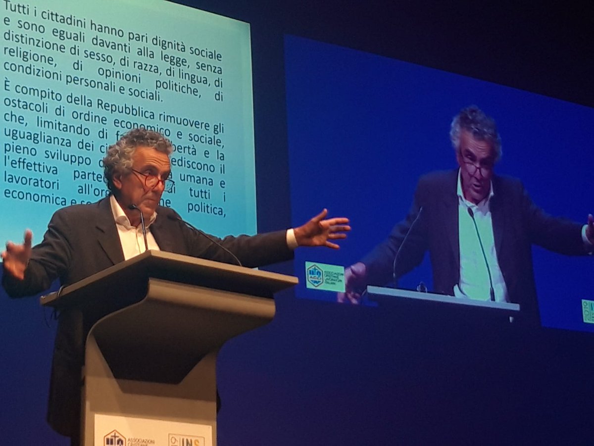 #ins2019 #incontinuomovimento "#Salute, #mobilità e servizi fondamentali non possono essere scritti in maniera uguale per tutti i territori ma con politiche rivolte ai luoghi”. Un passaggio dell'intervento di <a href="/fabriziobarca/">Fabrizio Barca</a> durante la sessione dedicata alla mobilità sociale