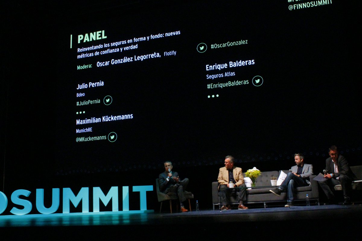 Reinventando los seguros en forma y fondo: nuevas métricas de confianza y verdad. Un panel muy interesante acompañados de <a href="/ArthurJulius/">Julio Pernía</a>  de Bdeo, Enrique Balderas de Seguros Atlas y @MKuckemanns de MunichRE, moderado por Oscar González de Flotify.