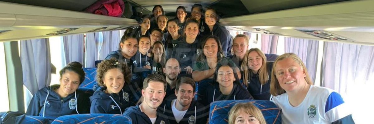 FemegolOk's tweet photo. #GELP #CGE 🐺 #SorteoFixture | La jugadoras de
@FemeninoCGE
viajan rumbo a Ezeiza para presenciar la presentación del #TorneoRexona acompañadas por todo el cuerpo técnico
#SentimosFutbolFemenino #FutbolFemeninoProfesional https://t.co/6NNCT8xhGj