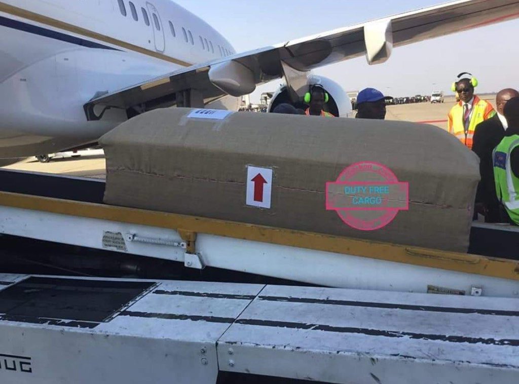 37 good years in power then your body arrives from Singapore 🇸🇬 as a DUTY FREE CARGO 😭😭😭