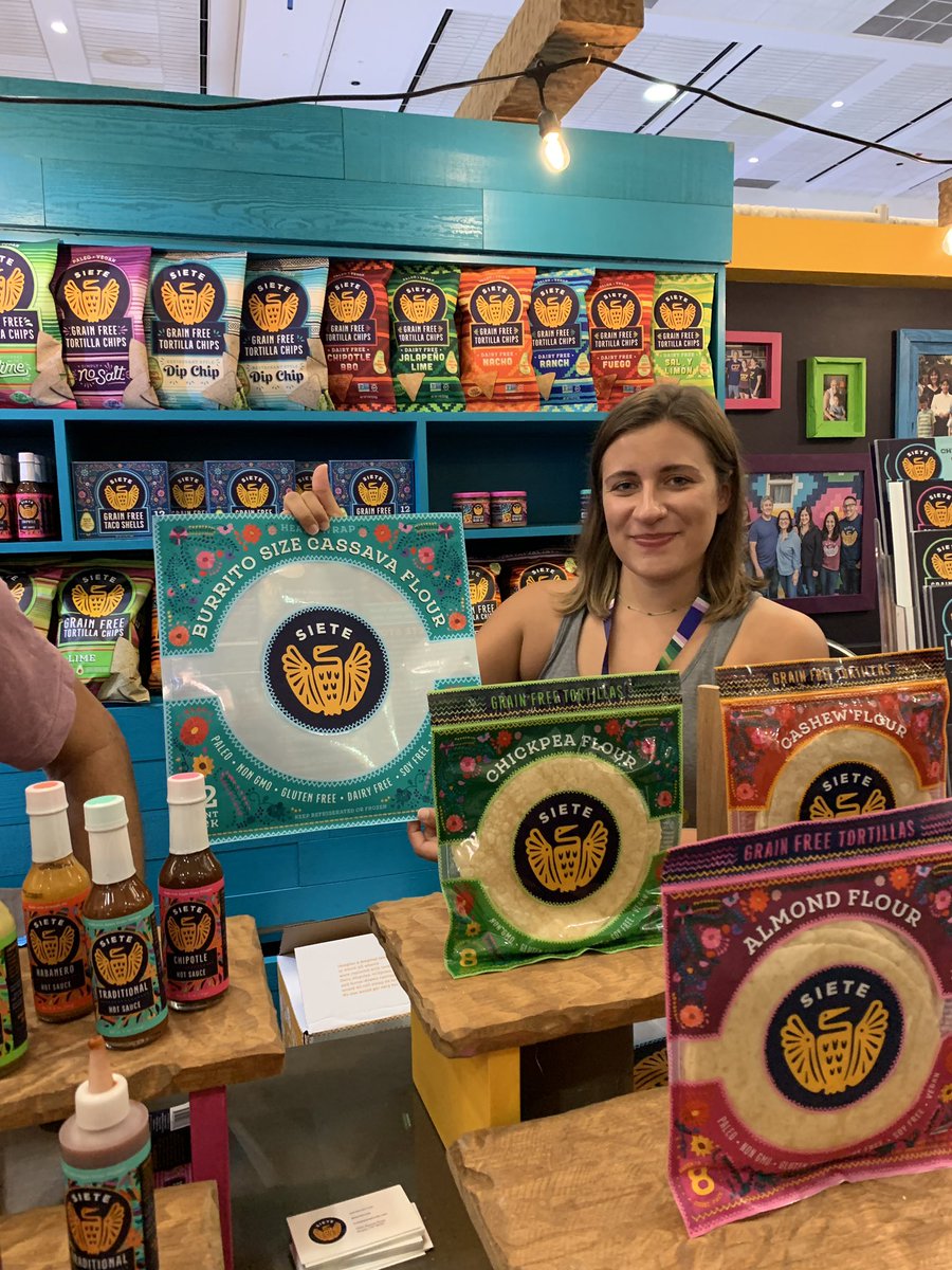 CeliacBeast's tweet photo. You guys, #glutenfree #grainfree burritos π― will never be the same! @SieteFoods @noshdotcom @NatProdExpo #expoeast #expoeast2019 #glutenfreemunchsquad #newhopeblogger #expoblogger https://t.co/5MbLfJyDSr