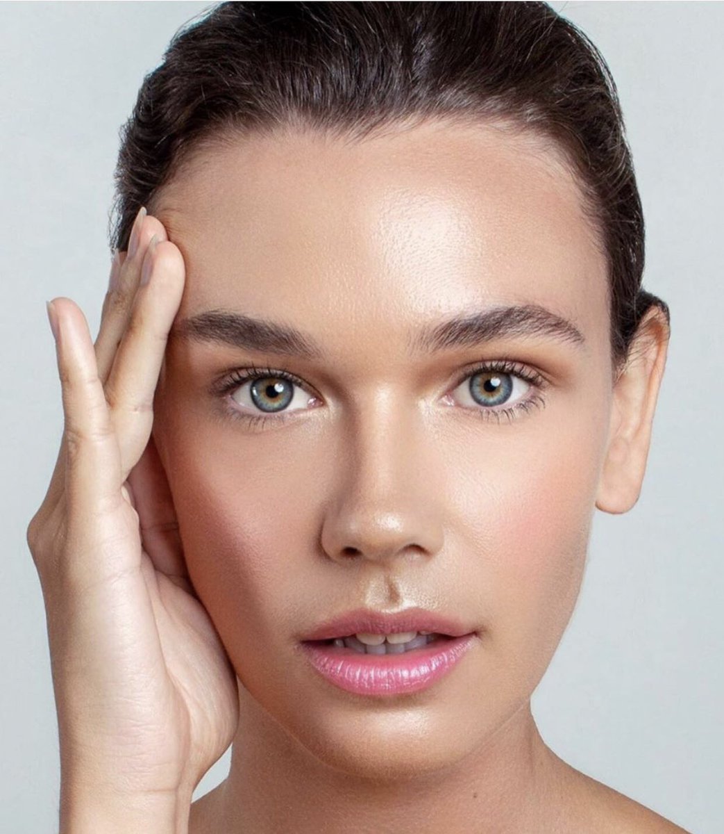 Only want to see pure natural beauty
.
.
Makeup by me 
Photographer @natashaworbyphotography 
Model <a href="/rosalienelson/">Rosie Nelson</a> @bma_models .
Highlight <a href="/Studio10Beauty/">STUDIO | 10 Grace Fodor</a> 
.
#naturalbeauty #skin #makeupartist #makeupbyme #editoral #beautyphotography #eyes