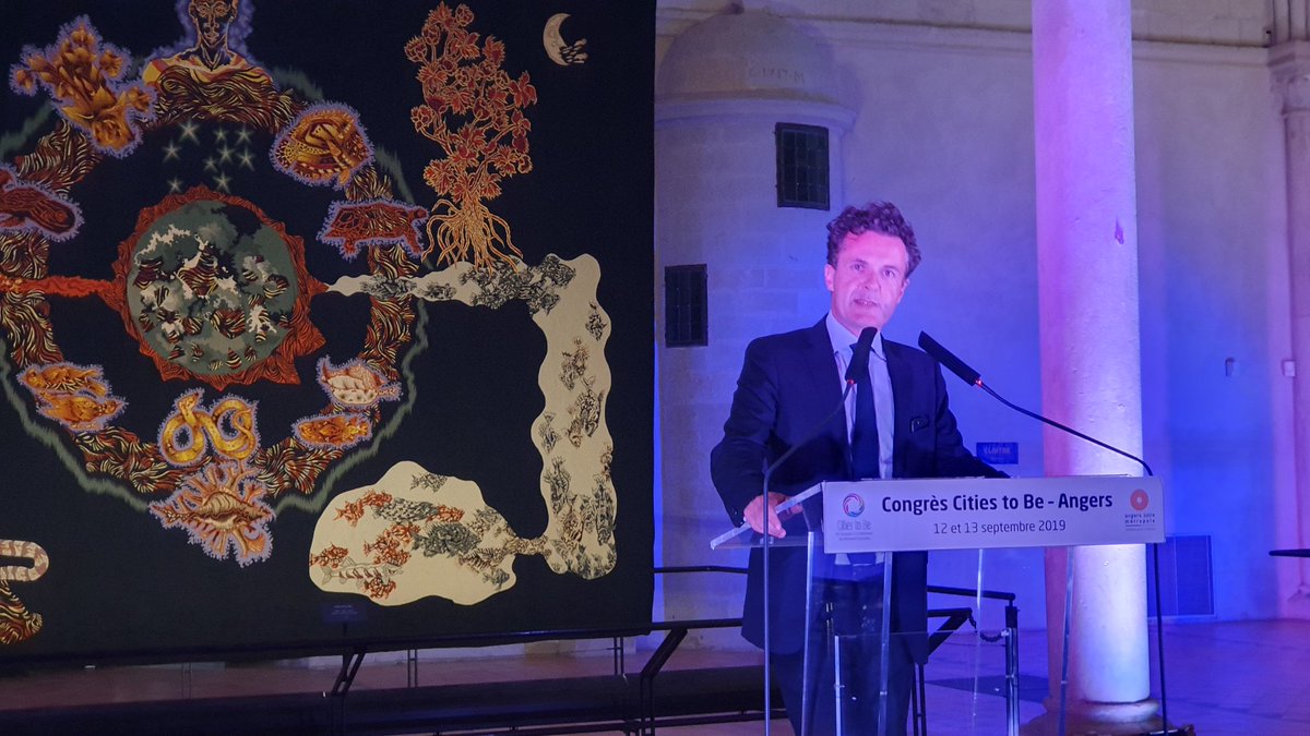 LRossez's tweet photo. Accueil de l'ensemble des participants de #CitiesToBe par le Président d' @AngersAgglo @ChristopheBechu dans  un lieu mythique de notre ville où il fait si bon vivre et partager. https://t.co/RIFbzIoPUx