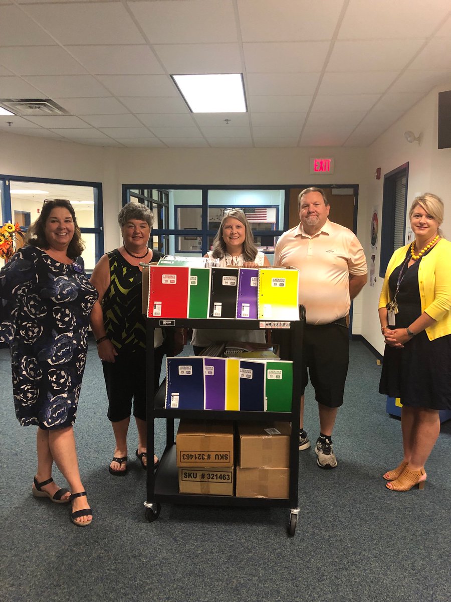 PES_Bulldogs's tweet photo. We want to give a big shout out and thank you to Cricks Pizza and Ormonds for donating school supplies to our school! We are blessed with amazing community support #bulldogfamily https://t.co/TKVKz88FTm