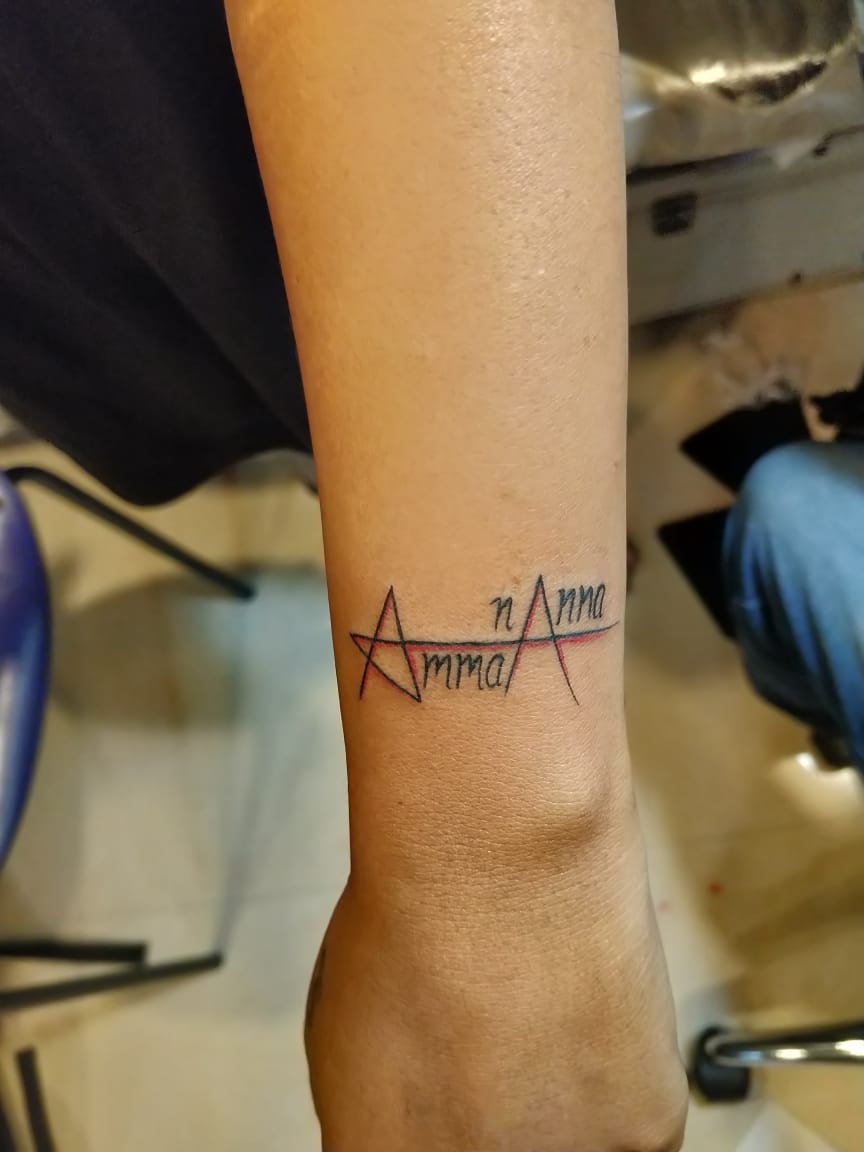 Tuhai Mera Stylish on Twitter Gayathri a female crazy fan of  StylishStar alluarjun Gets Tattoo AA  AA its a BRAND AlluSirish  SKNonline httpstcozISdwNBj42  Twitter