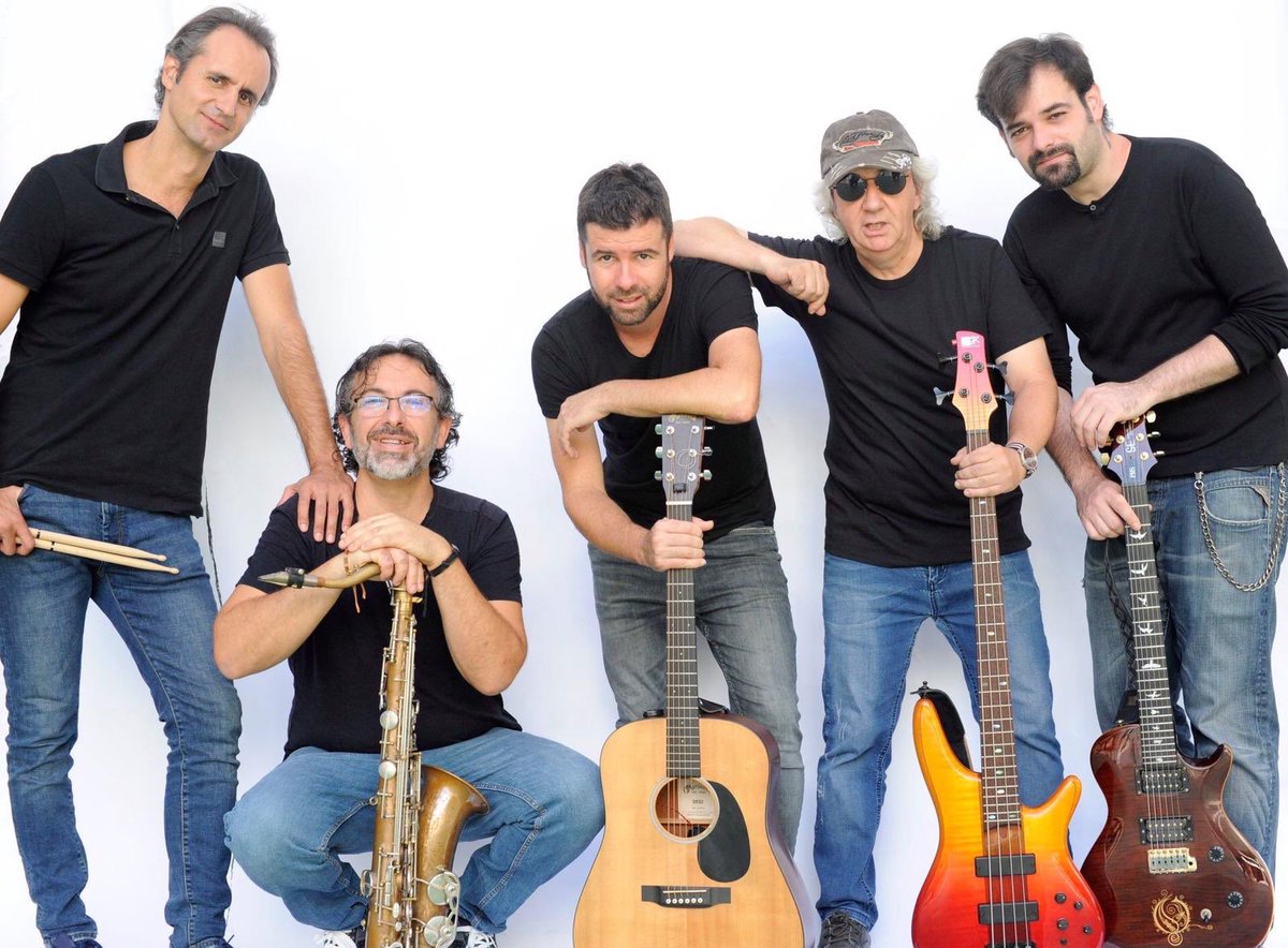 Al Sitges Cheese Fest comptarem amb el grup sitgetià “Veneno en la piel” que ens oferirà un concert de temes pop espanyol dels anys 80 i 90. I amb el grup Forever Young: Banda Tribut a Bob Dylan. 😍😍😍🎶😎
#cheese #quesito #formatge #SitgesCheeseFest19 #Sitges