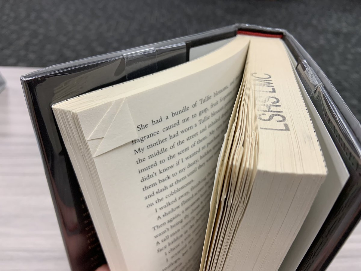 TigerLMC's tweet photo. Library Confessions...do you dog-ear the pages of your book? 😂 #freebookmarks https://t.co/8zTdDPWdGU