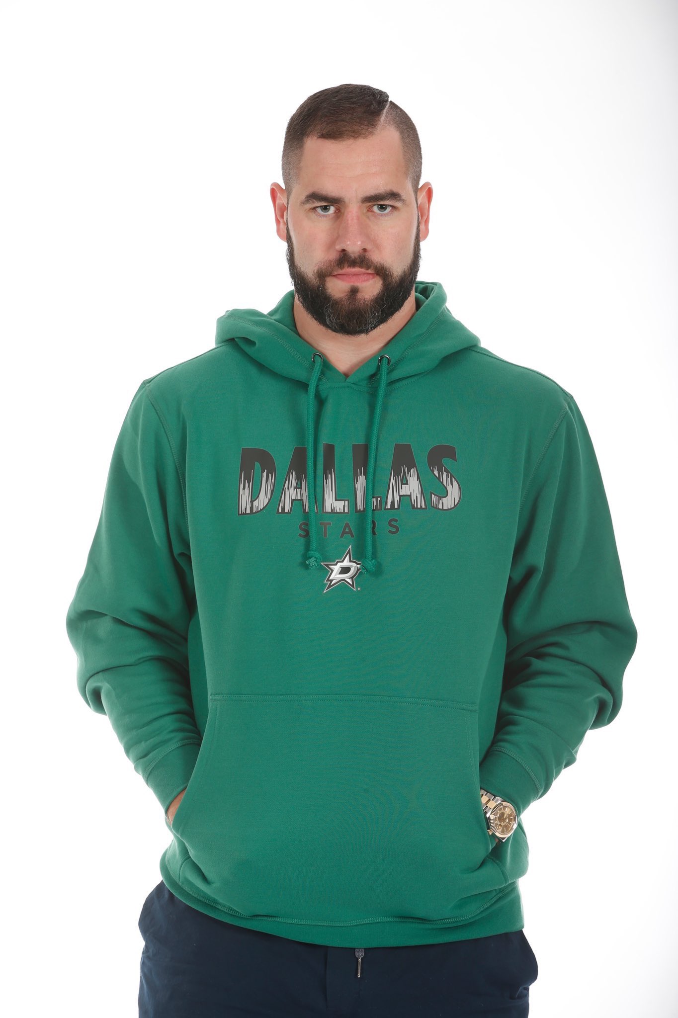 EESGBdyWwAAO0ZD?format=jpg&name=4096x409