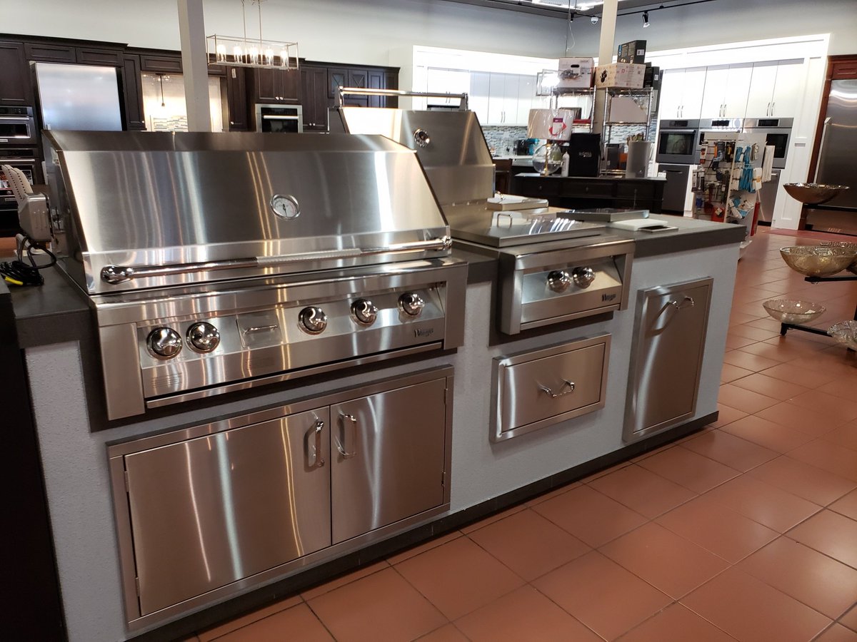 ALMO Premium tweet media