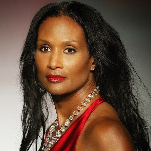 dear_ybg's tweet photo. .@BeverlyJohnson1 was the first African-American model on the cover of American @voguemagazine. She helped changed the face of fashion, so this fall fashion learn more about her story.  🙌🏾#BlackExcellence #NYFW https://t.co/m7SJ7gtw0V