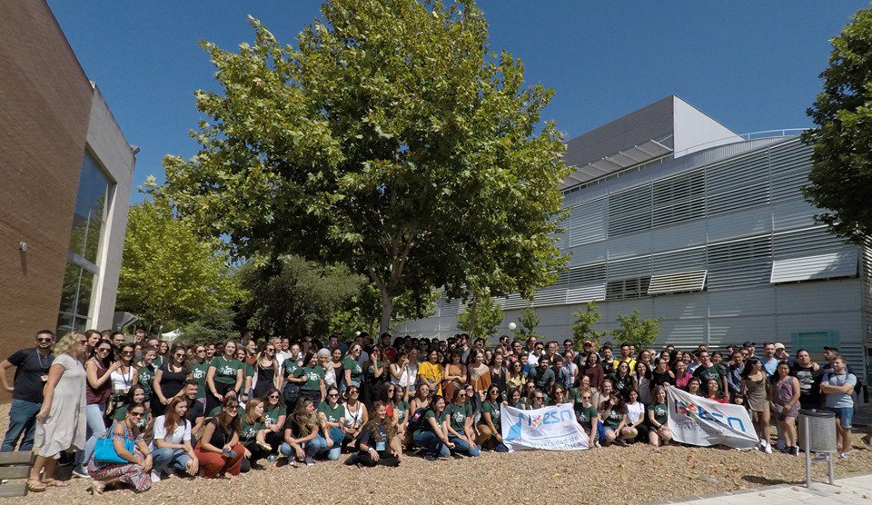 RRII_UEx's tweet photo. Qué jornada tan bonita hemos tenido hoy. Gracias a todos los que habéis participado en nuestra #UExWelcomeWeek y GRACIAS a vosotros estudiantes, por haber elegido la UEx para estudiar este curso👏 https://t.co/Zyad6Y4YGn
