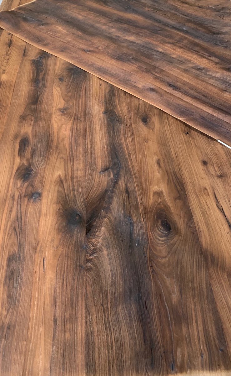 Norbert80476471's tweet image. #Wood #woodstructure #woodworking #veneer #veneerplywood #sonnenbrannt  #oldoak #furniere #structure #topsheet #holzdesign #quality