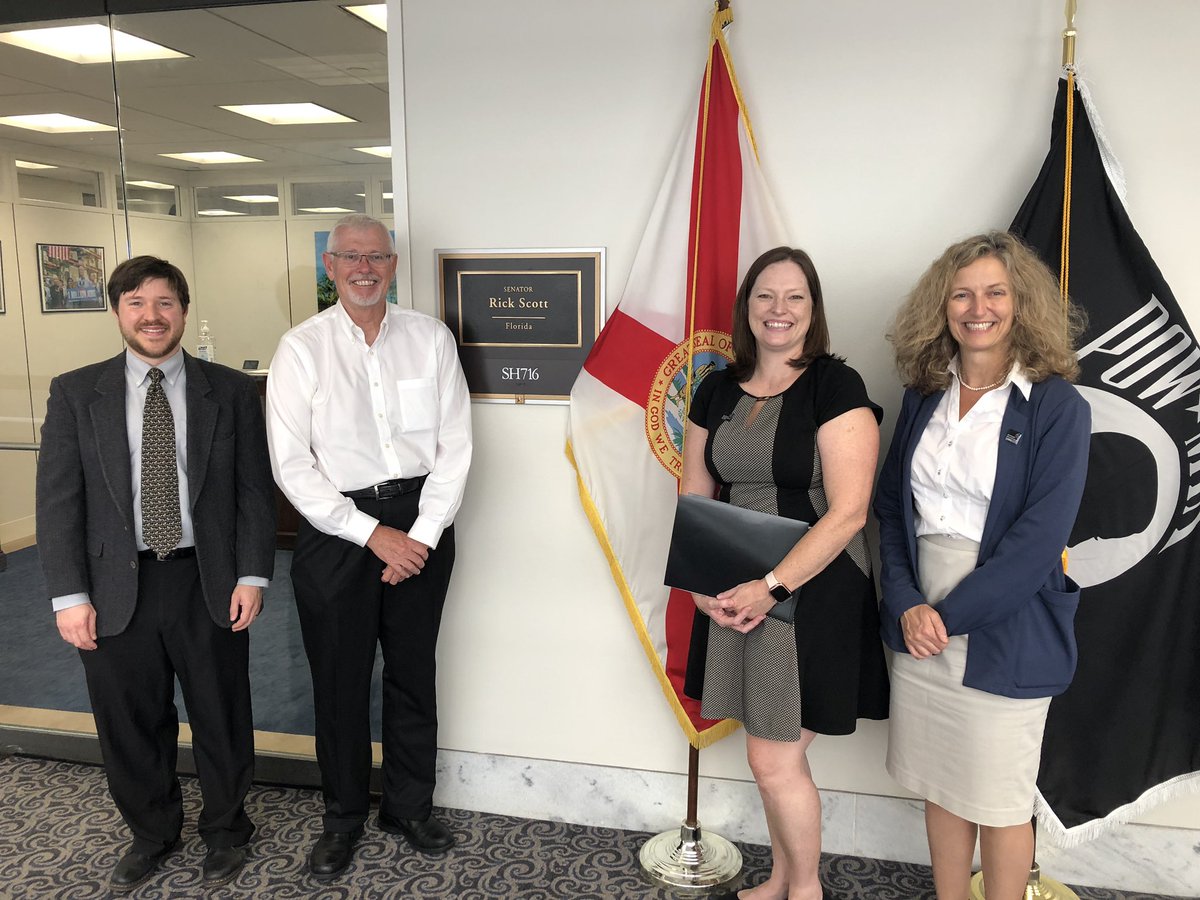 MLGumz's tweet photo. Visiting Capitol Hill with @SciPolAPS to meet with staff from the office of @SenRickScott about the importance of sustainable funding for NIH &amp; NSF! #HillDayAPS #fundNIH #fundNSF @CabeLaura @BenKrinsky @varanid_54 https://t.co/aJVbaz9D1n