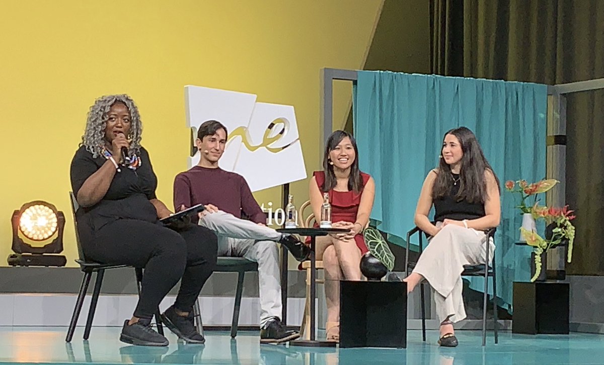 tksworldhq's tweet image. It was so awesome meeting  @aimafidon today at the @meconvention - we so much enjoyed sharing the stage with you and our chats backstage too! #createthenew 💕