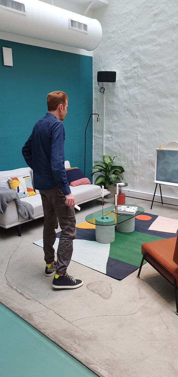 Le deuxième salon #Arty, imaginé par <a href="/NotreLoft/">Notre Loft</a>, a pour pièce maîtresse #TheSerif