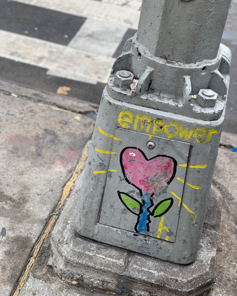 LisaBritton's tweet photo. When you see the word ‘empower’ you instantly think ‘girls’... right?

Well, I’m on a mission to change that to ‘girls AND boys!’

For decades we’ve focused on empowering girls while completely ignoring boys.

We are seeing repercussions from that now. It’s time to #EmpowerBoth! https://t.co/754wrqnhOr