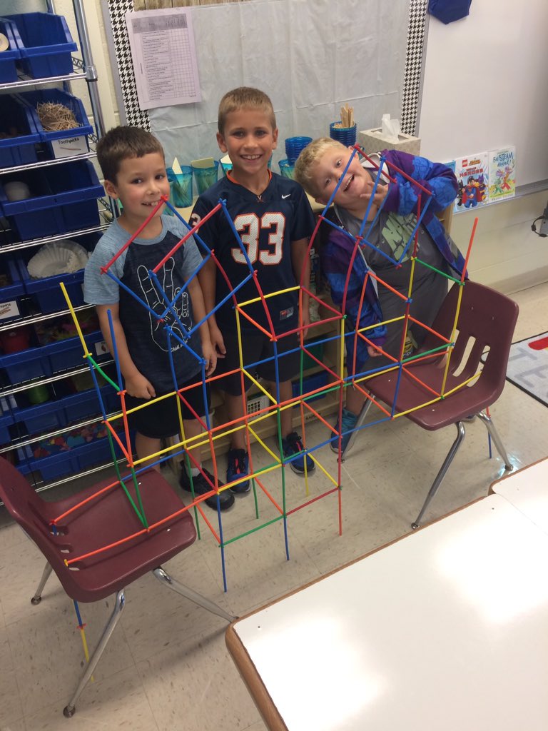 Rodgers_Edu's tweet image. We read “Pop’s Bridge” and built bridges out of straws and connectors!  The bridges had to span at least 2 squares on the floor, stand on their own, and have an artistic design.  These third graders did awesome! @sharkhappenings #sharkSTEAM