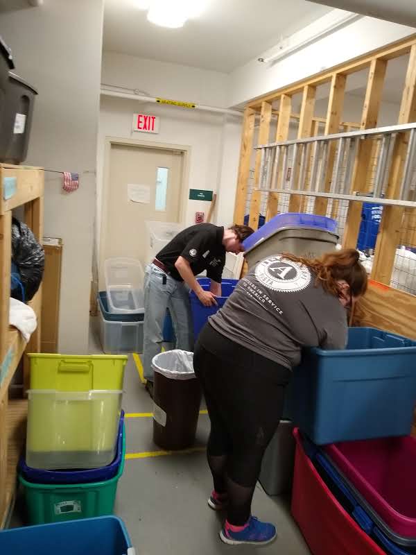 FITNHVISTA's tweet photo. Check out our #FITNHVISTAs serving at @outfittersnh in #Manchester for 9/11 Day of Service!  
#ServeAYear #Volunteer #911day https://t.co/wbVbG913aE