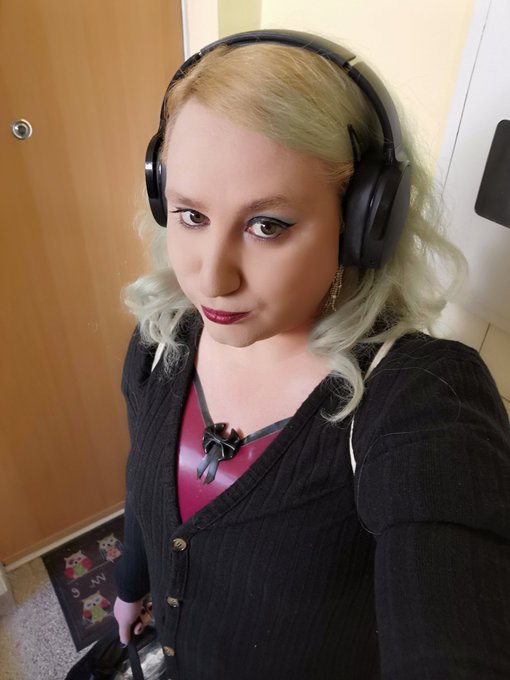 En route to another photo shoot. Quite busy this month #latex #fetish #latexmodel https://t.co/15TVs<a href="/tag/latex"class="tags"><span>#latex</span></a><a href="/tag/fetish"class="tags"><span>#fetish</span></a><a href="/tag/latexmodel"class="tags"><span>#latexmodel</span></a>