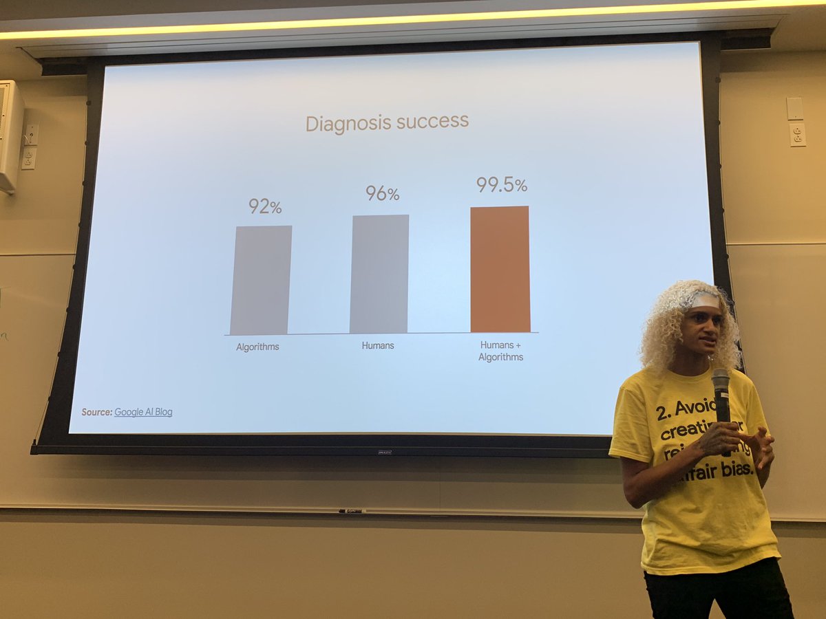 NosiphoDhladhla's tweet photo. X Eyee talking responsible AI algorithms being developed by @Google #AiTechSummit19 #AiTechSummit https://t.co/C0fa1OSrLr