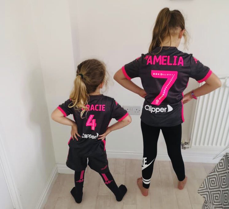 haddock_peter's tweet photo. The girls have had a delivery today ๐๐ผ#lufc #MOT #firststrip https://t.co/xYmXSbNI1s