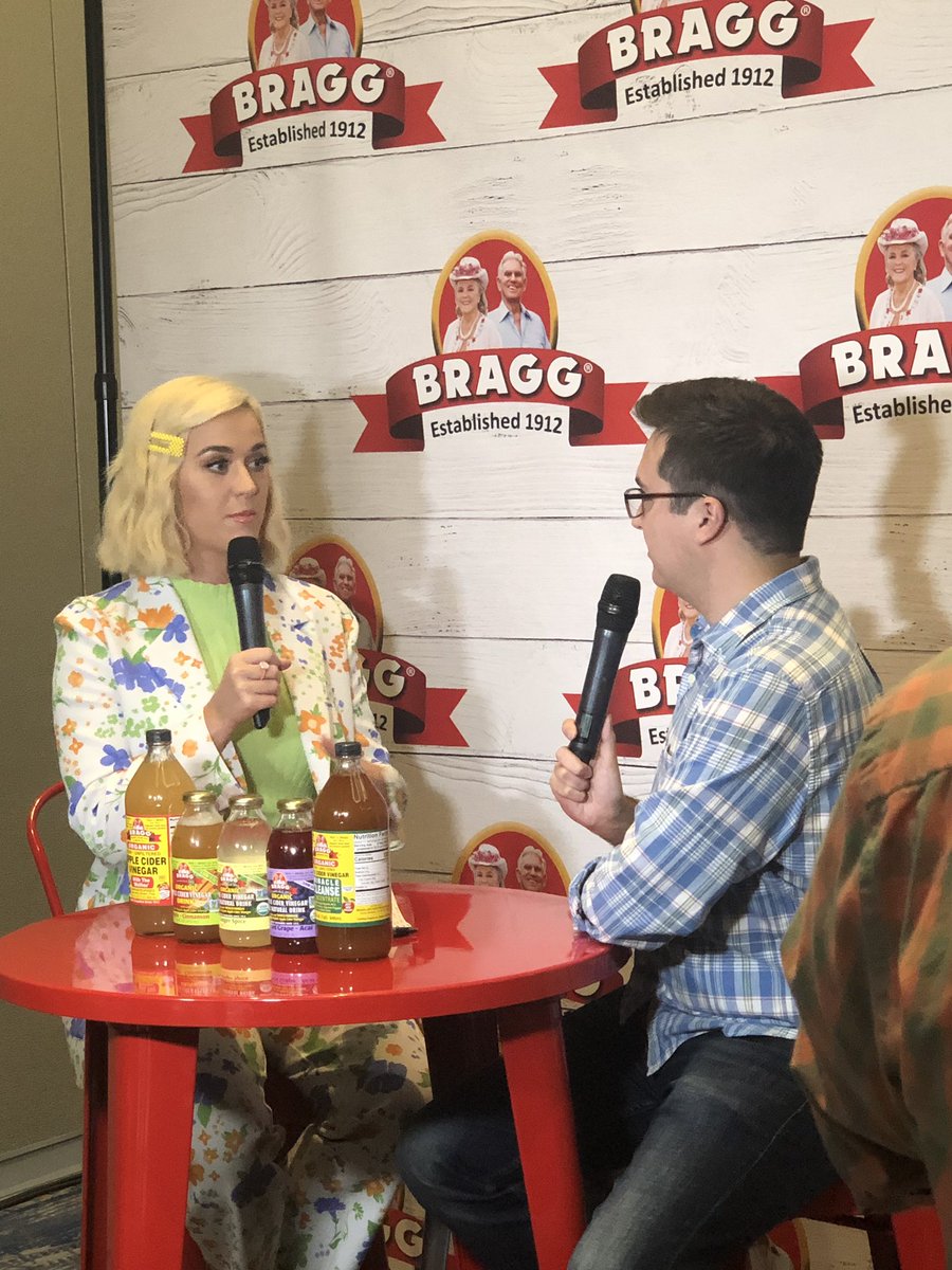 schneidermike's tweet image. I could listen to @katyperry talk about #ACV all day.  She’s very passionate about the brand. #expoeast #bevnet