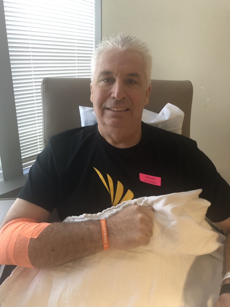 THANKS to <a href="/TracySprint/">TracysPrintDesigns</a> and @ChappySprint for rallying the troops for my fight against cancer. The outpouring of thoughts &amp; prayers from the #SprintFam has been amazing!  Thank you for making it OUR fight! I carry that strength into my 2nd cancer treatment today! #JJStrong!