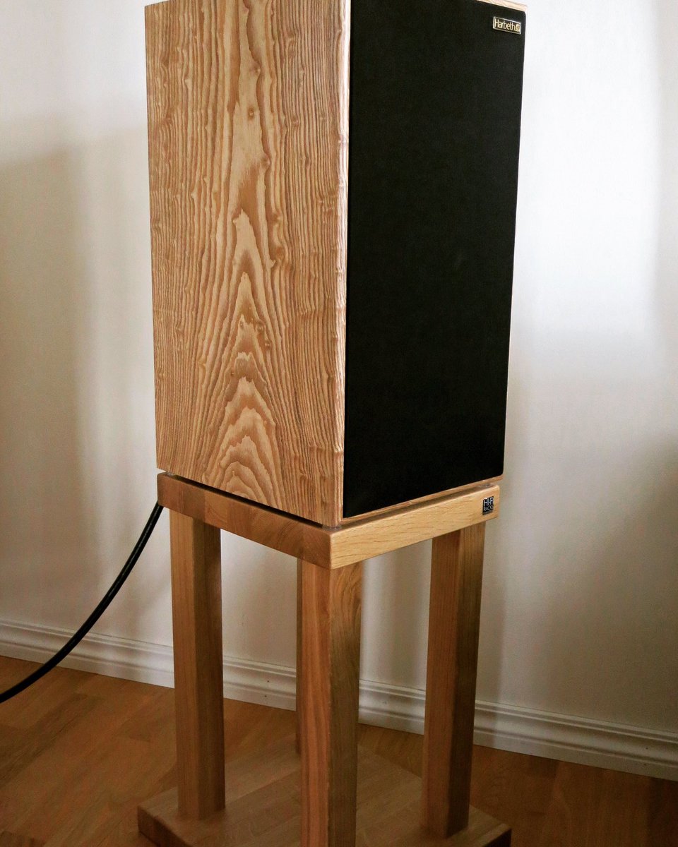 Hi Fi Racks Ltd (@hifiracksltd) on Twitter photo Thank you Tor for sending in this great photo of our Podium T5 IV Speaker Stand with <a href="/HarbethHQ/">Harbeth Audio Ltd</a> speaker! If you're looking for a high quality speaker stand to deliver a dynamic listening experience, the award-winning T5 Speaker Stands are for you.
bit.ly/podt5iv Thank you Tor for sending in this great photo of our Podium T5 IV Speaker Stand with <a href="/HarbethHQ/">Harbeth Audio Ltd</a> speaker! If you're looking for a high quality speaker stand to deliver a dynamic listening experience, the award-winning T5 Speaker Stands are for you.
bit.ly/podt5iv