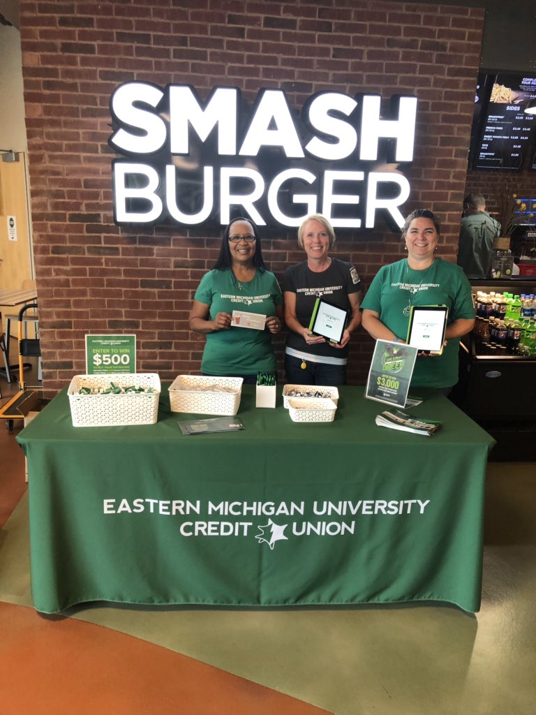 Hey <a href="/EasternMichU/">Eastern Michigan</a> students! Make sure you stop by the <a href="/EMUStudentCent/">EMU STUDENT CENTER</a> before 4pm today to grab a free milkshake - courtesy of EMUCU! @emichdining 😋