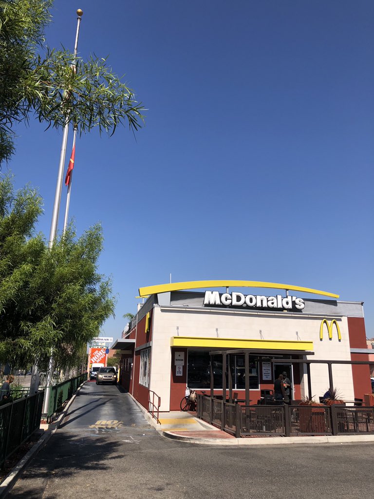 CUBE_PTG's tweet photo. [#신원] Morning mcmorning in LA
Wonderful   bbb https://t.co/OdPPflhDv2