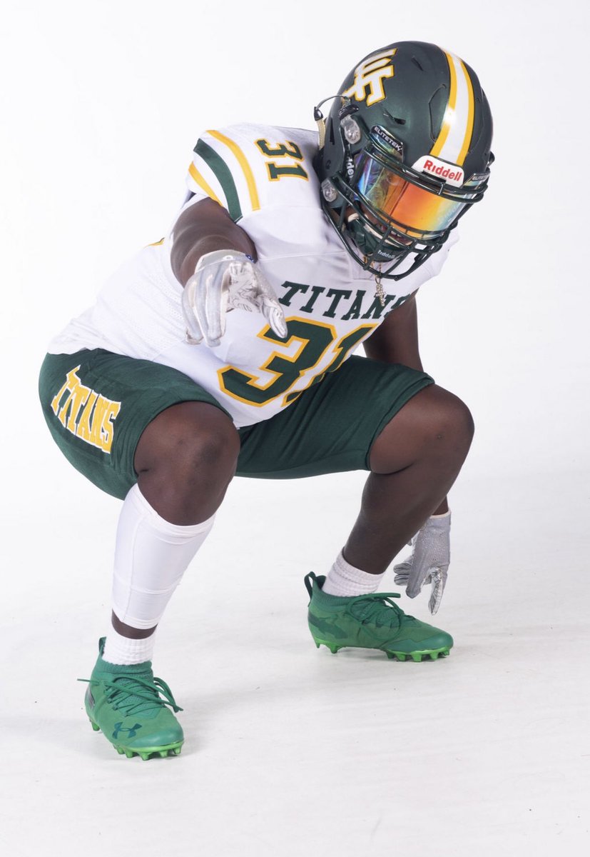 WF_Football's tweet photo. A new level of FRESH✅🤘😤🤙
Here’s what the #GoldenBullets 🔰 are wearing tomorrow night under the lights💡in High Point.
#BLEEDGREEN | #ProtectTheVillage https://t.co/uvIhSGnoSd