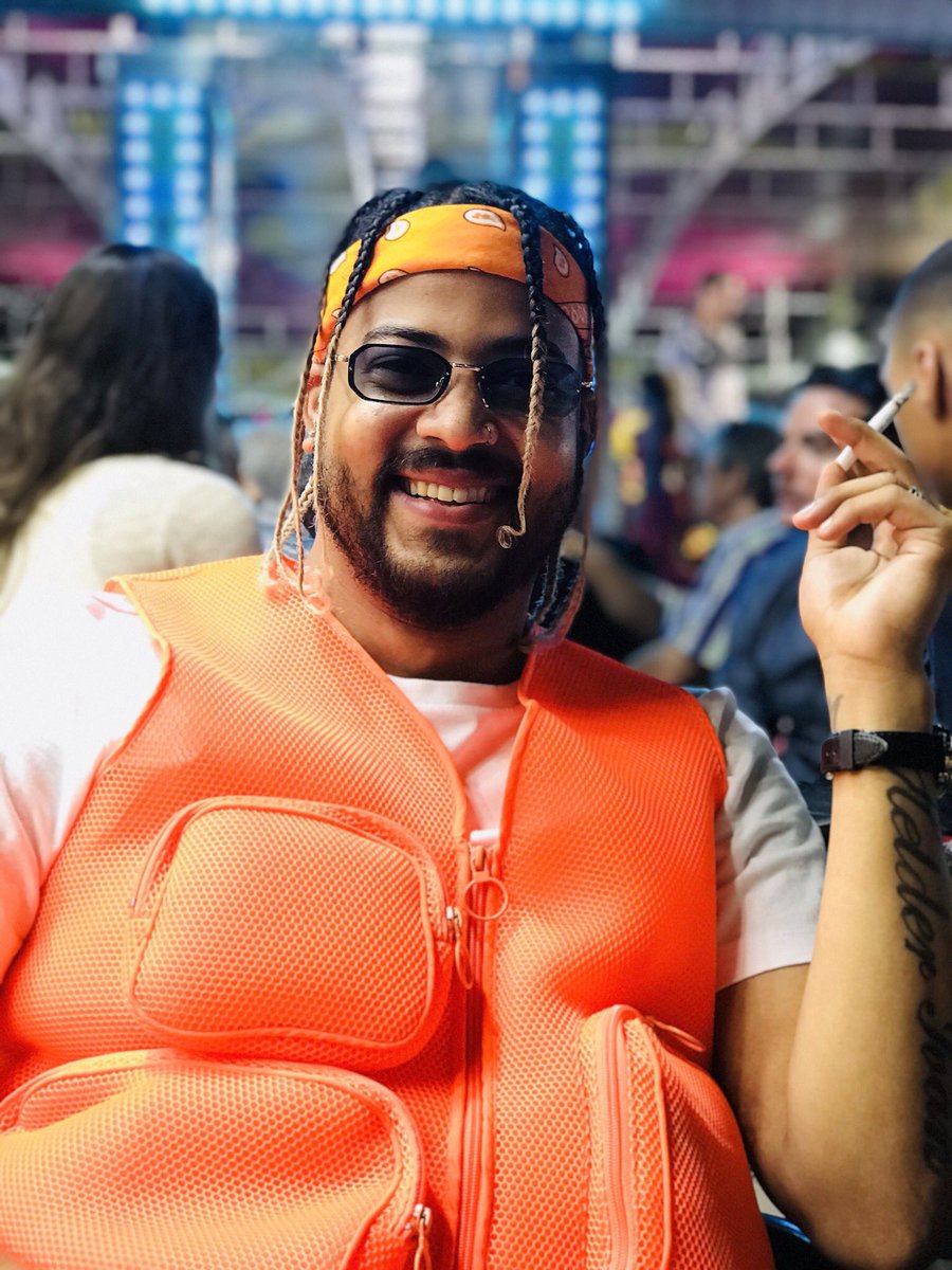 badgio_610's tweet photo. 🍊🍊❄️ https://t.co/1kWNtAQV6f