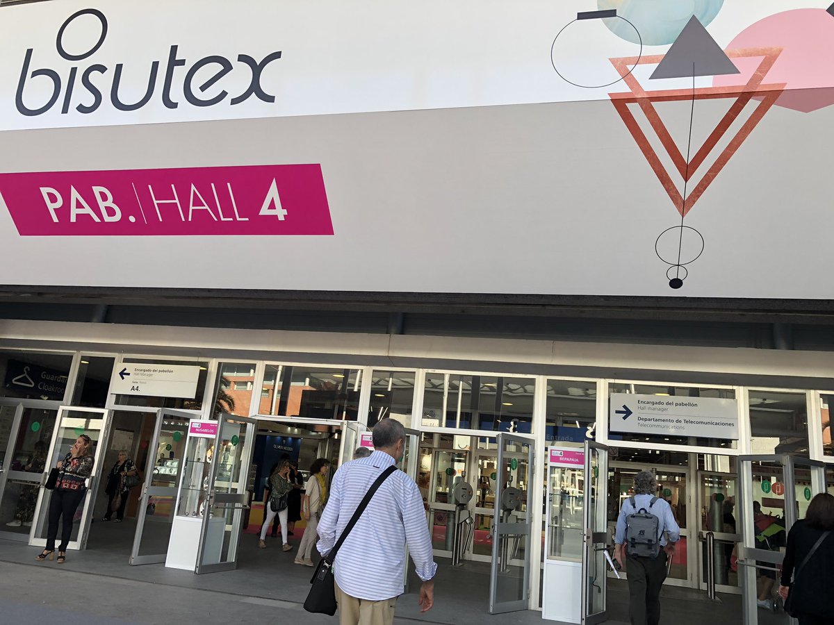 COCEFParis's tweet photo. 👇🇫🇷 Retrouvez jusqu’au 15 septembre les #marques #françaises aux Salons @bisutex #bijoux #accessoires
#ZAGBijouxParis @TaratataBijoux @SatelliteParis #ParisLesGeorgettesbyAltesse #SoBySovani 

&amp; #LAVALEurope au Salon @MadridJoya 
#joaillerie

#Espagne @feriademadrid https://t.co/nSfacbpEsY