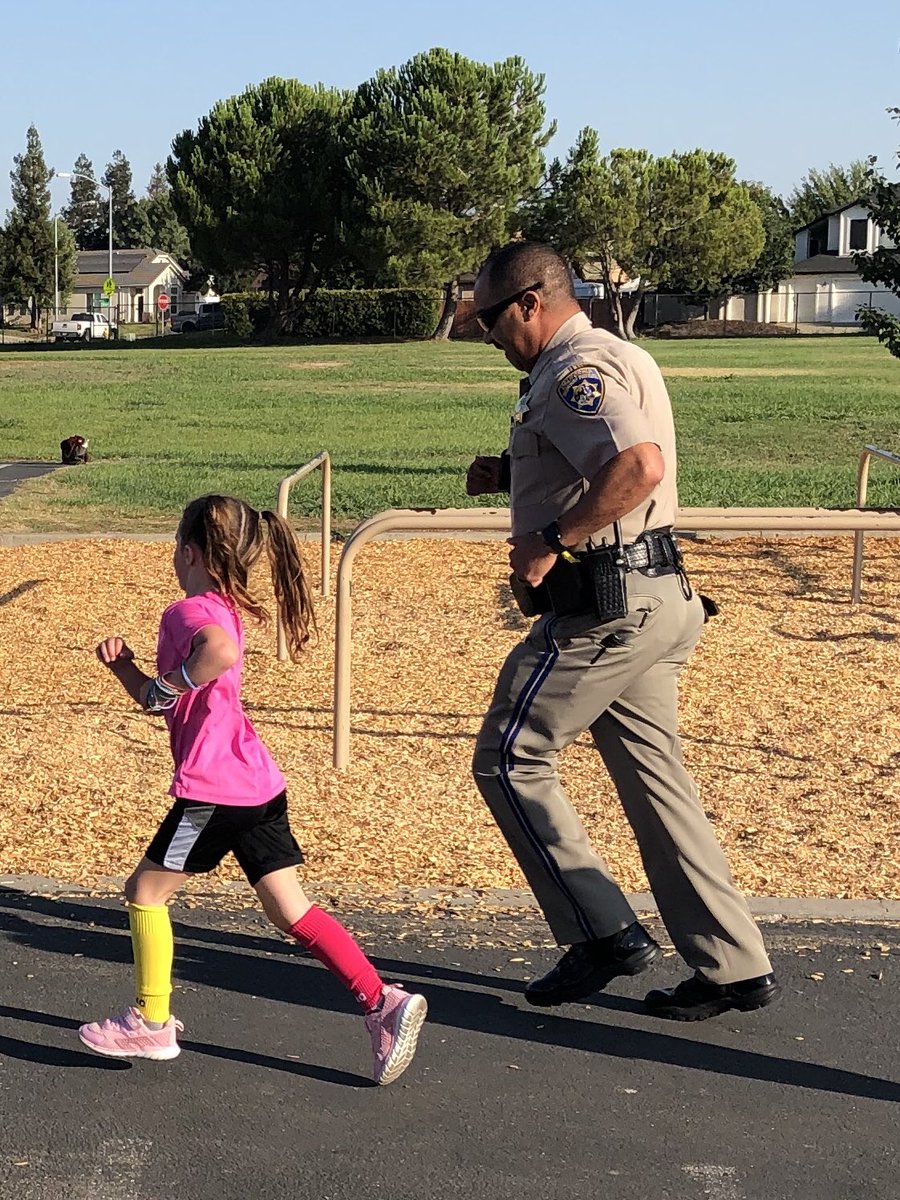 marengomonarchs's tweet photo. Marengo Ranch partners with California Highway Patrol and S+B James Construction for our annual jog-a-thon! Thank you so much for your support! @marengomonarchs @GJUESD  #monarchsrule! https://t.co/OkSs2lbjdL