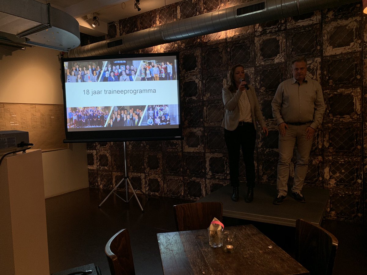 smdejong1981's tweet photo. Vanavond voelde ik me een beetje een fossiel 👵🏼 tussen alle puppy’s 🐶tijdens de #alumni #trainee bijeenkomst van gemeente @rotterdam. 😜😉 Ondanks dat detail was het een gezellige avond met een paar oude bekenden maar vooral nieuwe ontmoetingen. #netwerken #traineeprogramma #GW2 https://t.co/DkpB4g28Oq