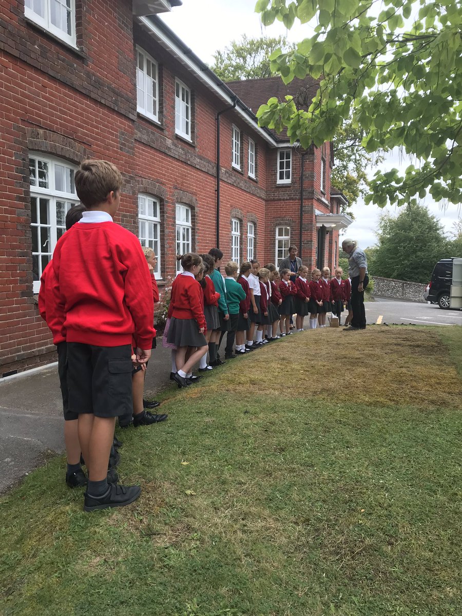 Halterworth Primary School (@halterworthpri) on Twitter photo Bulb-planting the University of Winchester by our choir from Halterworth, Wellow & Awbridge. We canāt wait to see the results next Spring! <a href="/_UoW/">University of Winchester</a> <a href="/ioewinchester/">Institute of Education , Winchester Launch Event</a> <a href="/AwbridgePrimary/">Awbridge Primary</a> Bulb-planting the University of Winchester by our choir from Halterworth, Wellow & Awbridge. We canāt wait to see the results next Spring! <a href="/_UoW/">University of Winchester</a> <a href="/ioewinchester/">Institute of Education , Winchester Launch Event</a> <a href="/AwbridgePrimary/">Awbridge Primary</a>