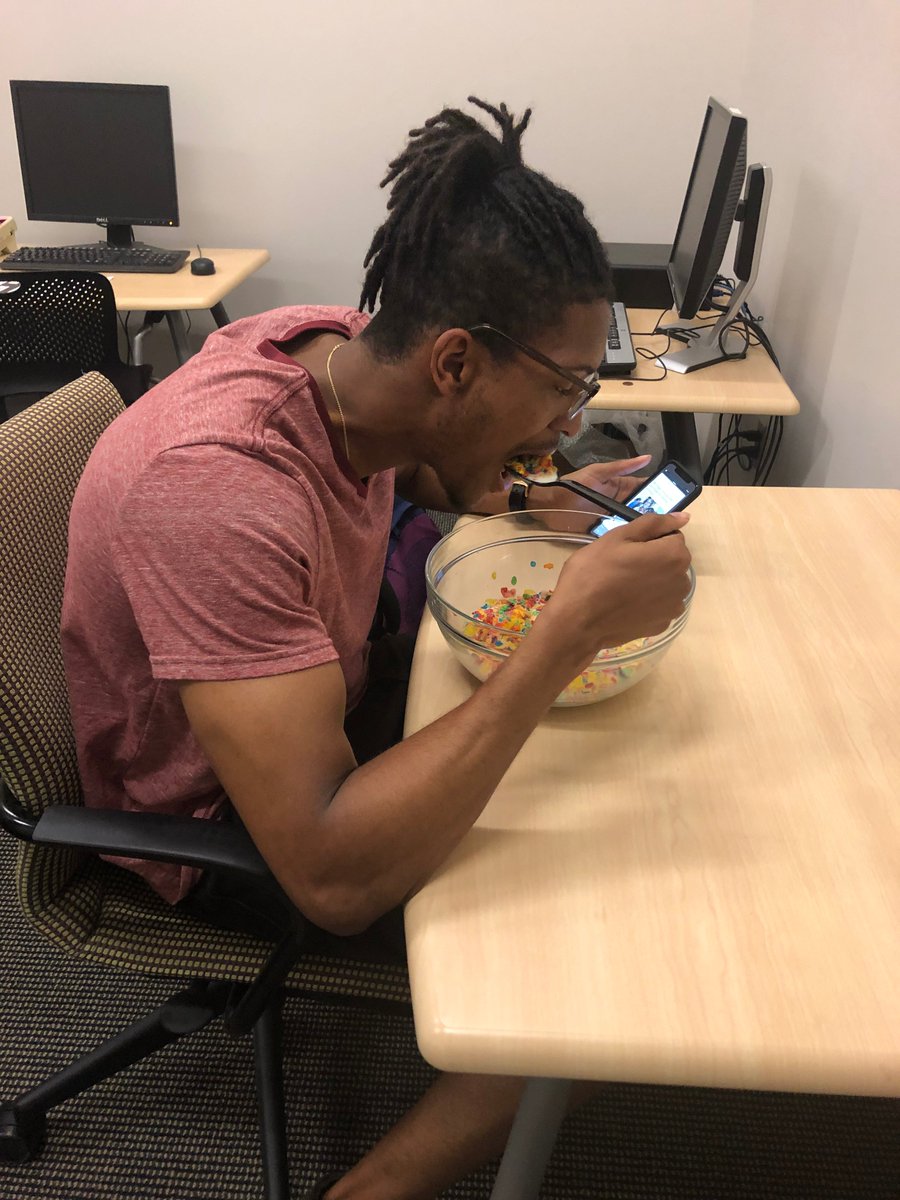 UROPumich's tweet photo. If you are hungry to do research @UROPumich is still accepting research projects https://t.co/pgjURRXdTK
You cannot do research on an empty stomach, just ask our Peer Facilitator, Jeremiah. #ResearchThisWay #GoBlue #ThursdayThoughts #Michigan https://t.co/aO7BDWwqOu