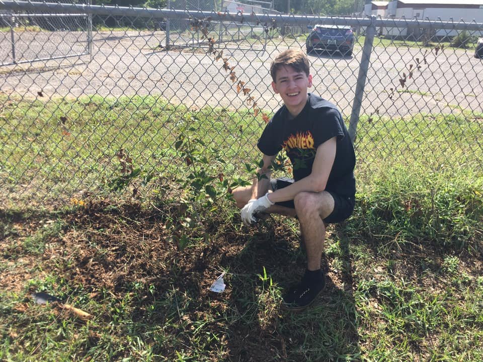 lyb_bham's tweet photo. Community engagement is a significant element in neighborhood revitalization efforts. We're very thankful for our student volunteers from @MilesCollege and @FromTheHilltop in the Bush Hills Community Garden last month. They did a fantastic job! @cityofbhamal #LoveYourBlock https://t.co/63X7S3LbzE