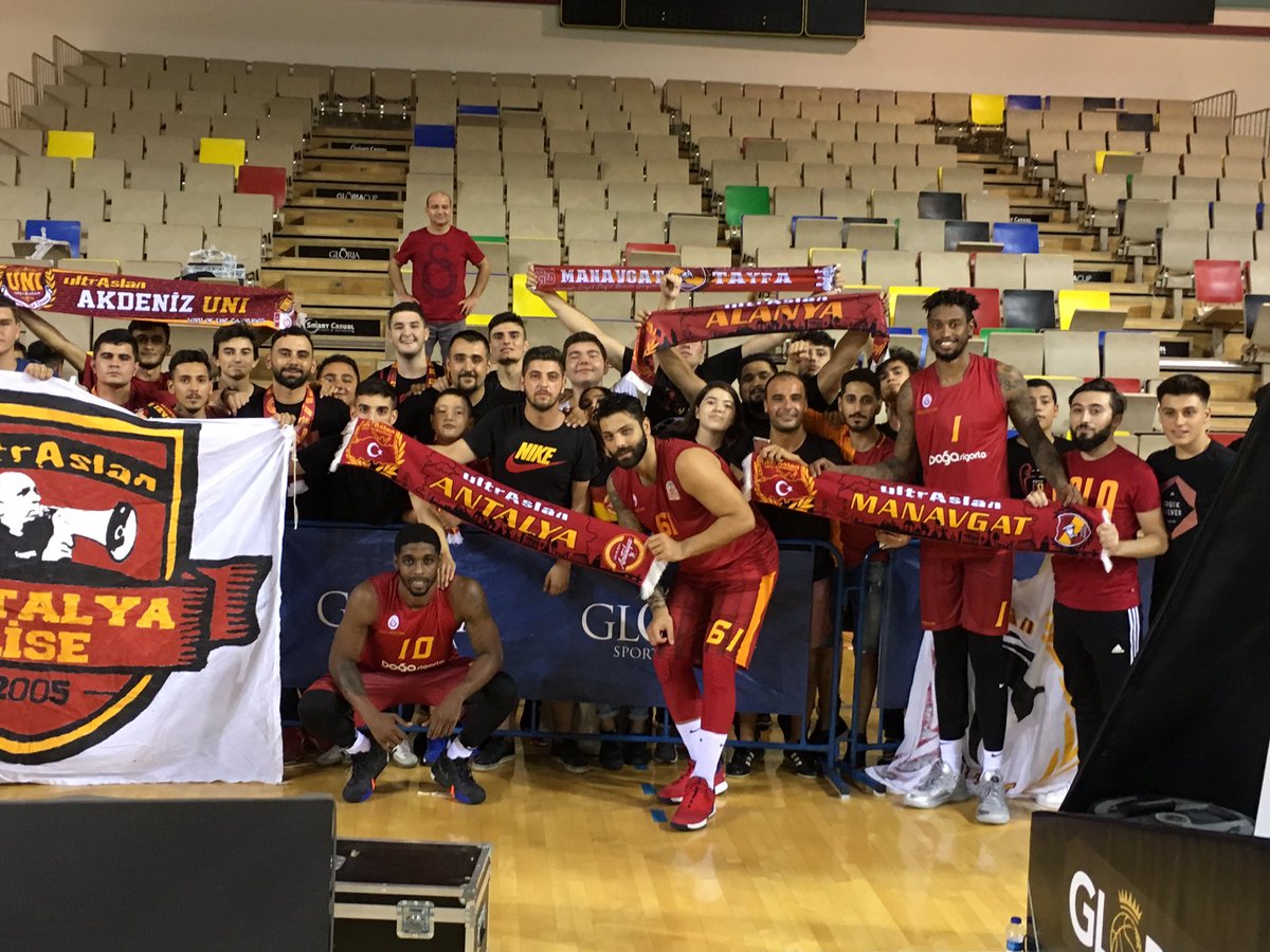 uA_Manavgat's tweet photo. HİÇ BİRŞEYE DEĞİŞİLMEZ SENİN SEVGİN BU DÜNYADA! @GSBasketbol 
#GloriaCup https://t.co/JwDEspoysw