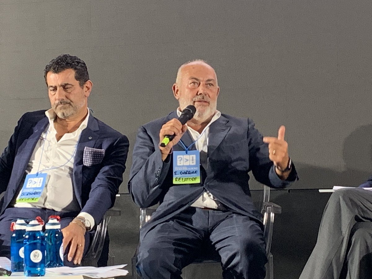 ERGnow's tweet photo. . @EdoardoGarrone Abbiamo sviluppato un accordo con un’azienda italiana che produce pale capaci di sfruttare meglio la forza del vento per il #reblading di alcuni nostri parchi #greenenERGymakers #Festivalcom https://t.co/IZ9JM77JCk