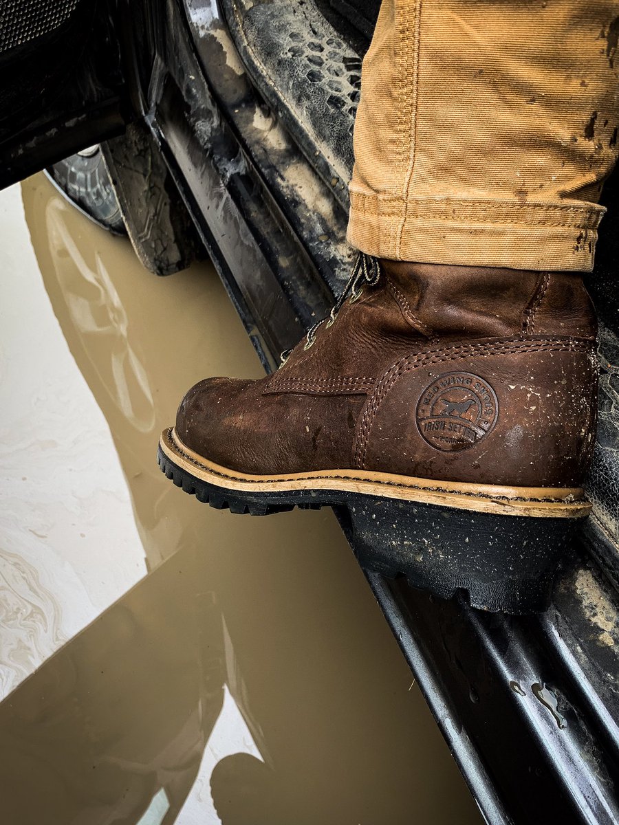 Glad I wore my new <a href="/IrishSetter1950/">Irish Setter Boots</a> Women’s Mesabi logger boots for this rainy Fargo day at <a href="/BigIronFarmShow/">Big Iron Farm Show</a> 
When they claim waterproof, they aren’t kidding! The muddy parking lot and puddled sidewalks weren’t even close to a challenge. 
Loving these 🥾 🥾 <a href="/pheasants4ever/">Pheasants Forever</a>