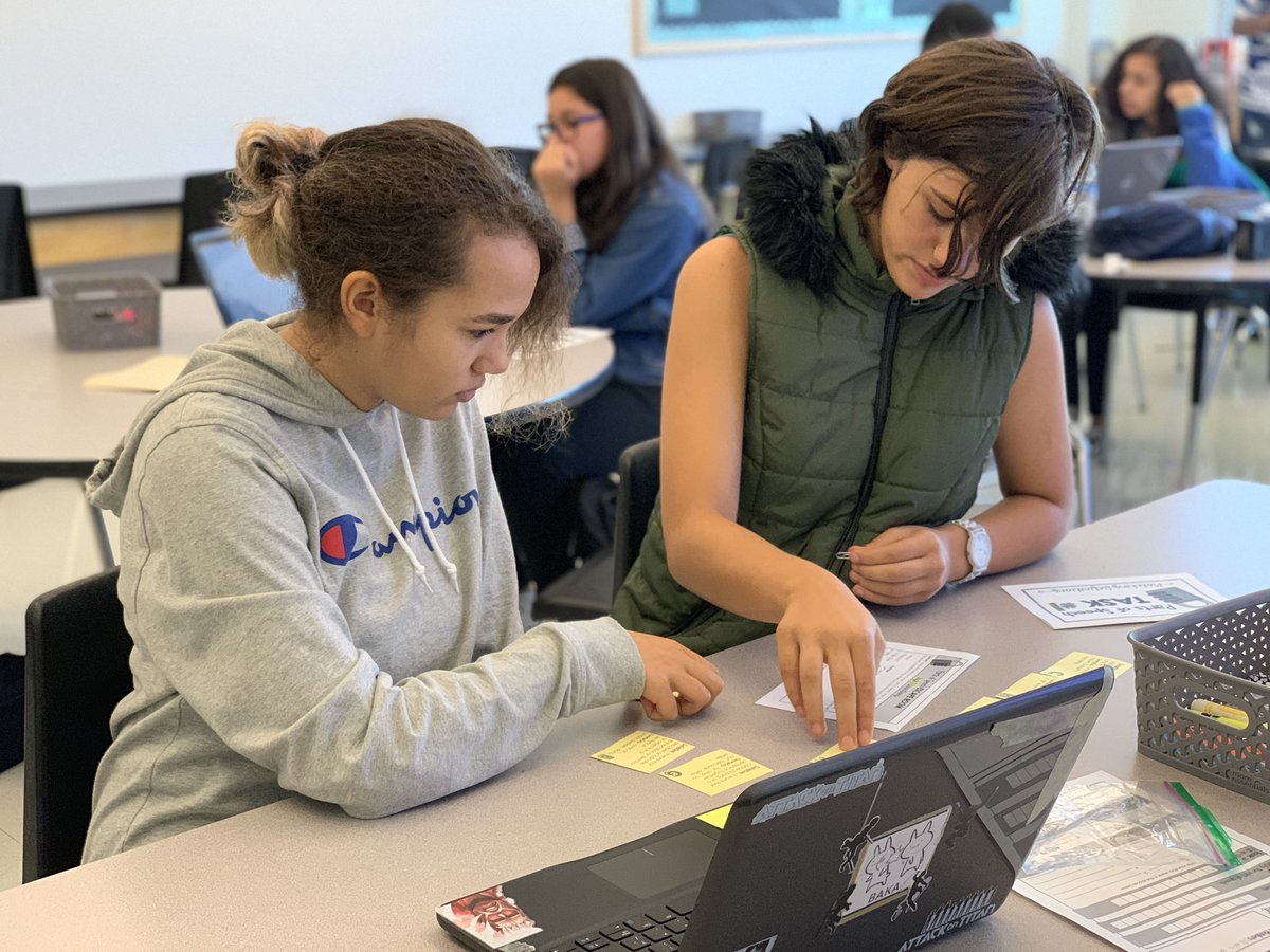 JinksK12's tweet photo. Second block working on an #escaperoom to practice parts of speech 💻🔐🧩 https://t.co/7sUIWfdiBE