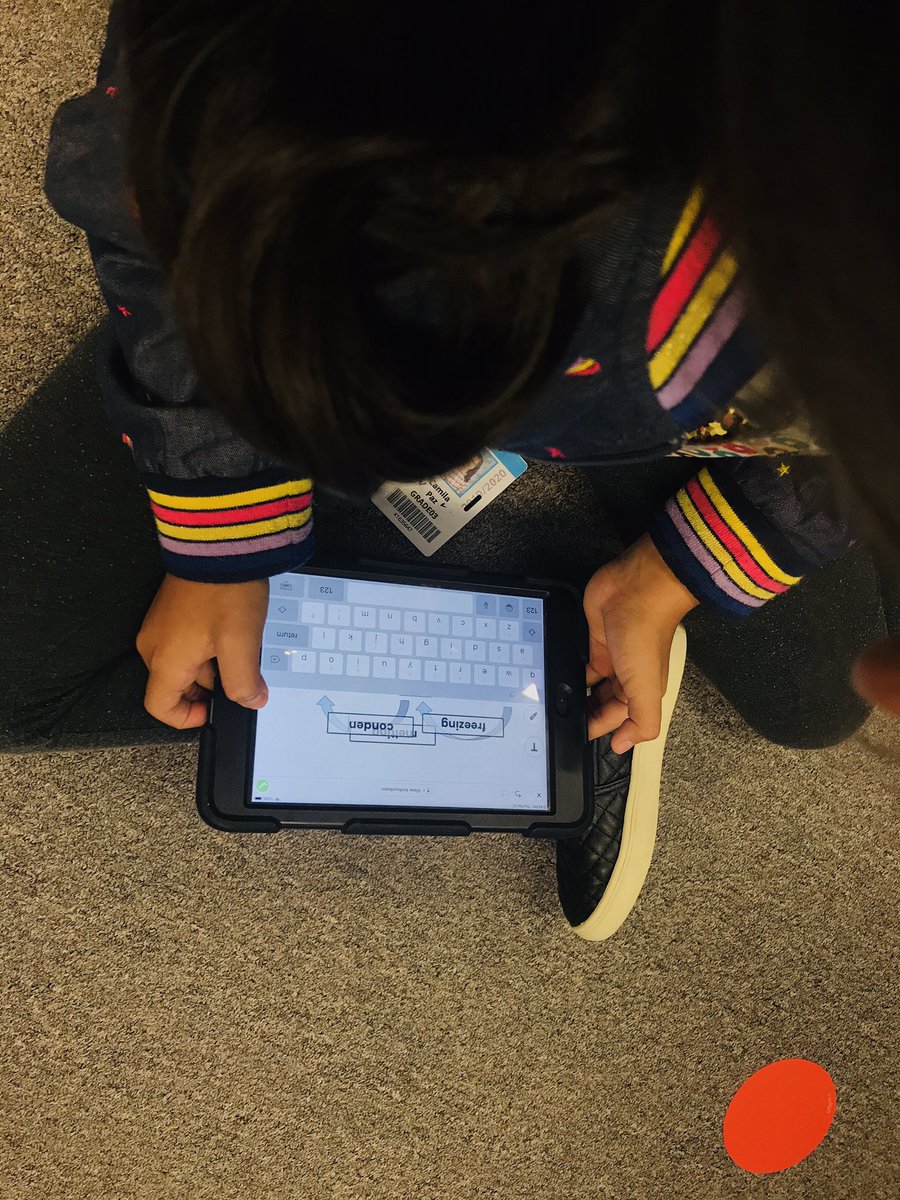 MsSmith3rdSES's tweet photo. Thank you @KimHannanCTD for this science lesson idea! Students are having fun labeling the changes in matter and are engaged in meaningful discussions with their science partners! #sesconnects @schmalzsharks https://t.co/aRPJqFmZl0