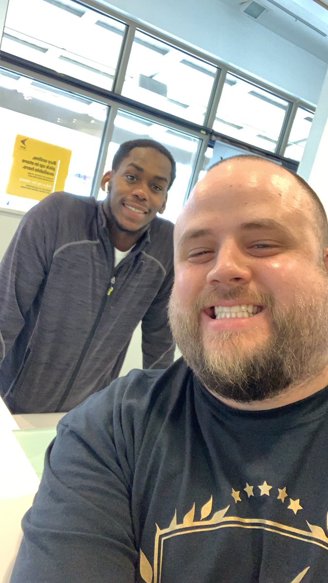 stogdog08's tweet photo. SM swap day!!! @ZachT_SPRINT @Hawley11511 @terryliptak @jimmills22 @mark_nachman https://t.co/QRSomnqtwz