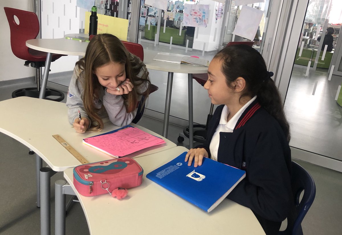 MsSarmiento9's tweet photo. G4 students sharing their writing pieces and giving feedback to their partners #FDRrocks https://t.co/YDYTRSXKnN